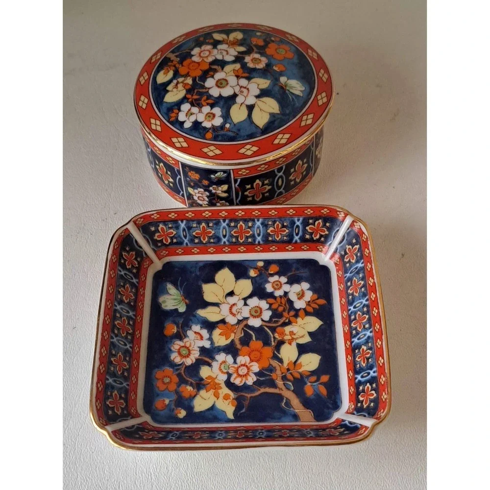 Vintage Chinese Porcelain Trinket Box Set